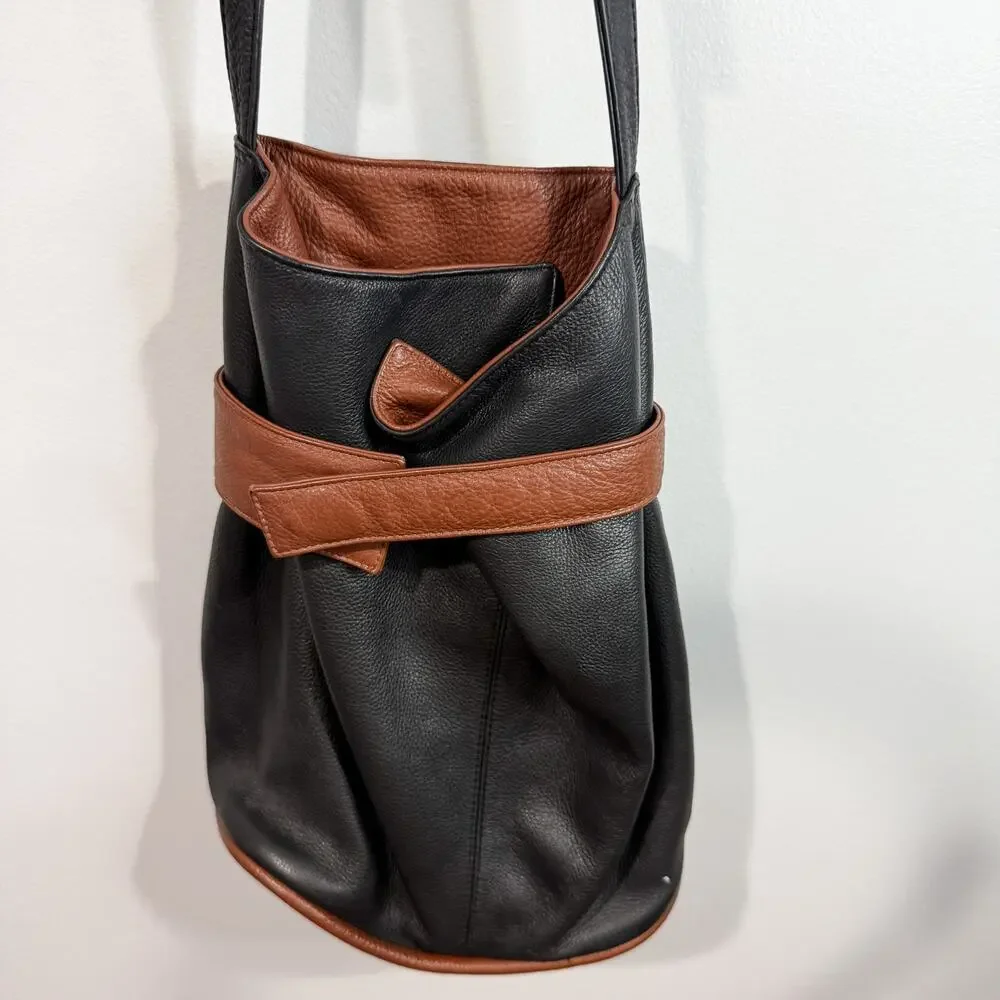 J.P. Ourse Madison Avenue Leather Bucket Bag Black Tan Shoulder Purse EUC